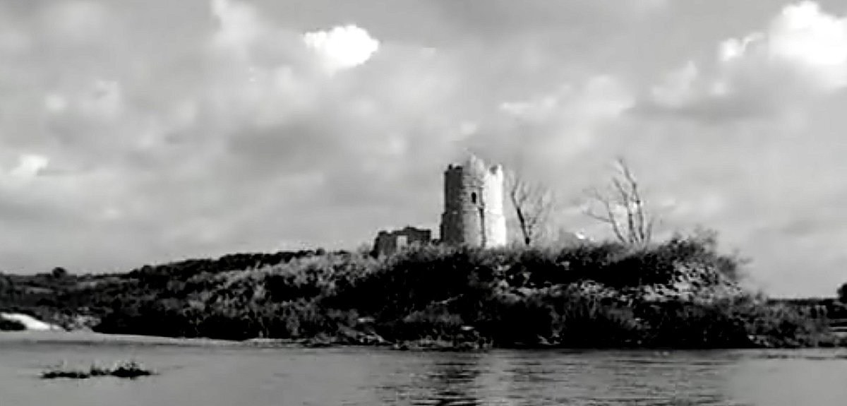 Wyspa Złoczyńców kadr z filmu zamek